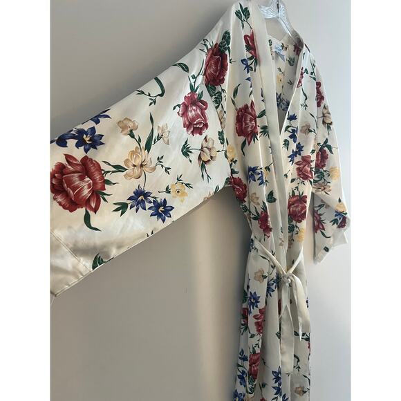 Vintage La Cera Silky Robe Ivory Floral Size Medium JL - Picture 3 of 8